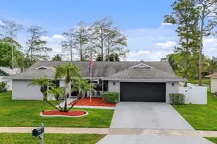 125 Parkwood Dr, Royal Palm Beach, FL 33411 - Photo 4