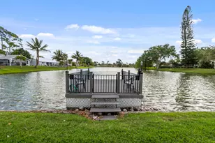 125 Parkwood Dr, Royal Palm Beach, FL 33411 - Photo 38