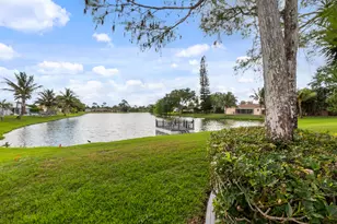 125 Parkwood Dr, Royal Palm Beach, FL 33411 - Photo 38