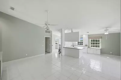 1253 NW Bentley Circle #a, Port Saint Lucie, FL 34986 - Photo 8
