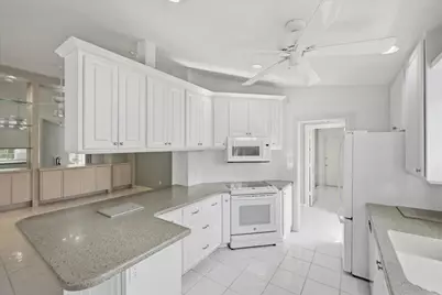 1253 NW Bentley Circle #a, Port Saint Lucie, FL 34986 - Photo 4