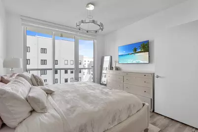 111 SE 8th Avenue #705, Fort Lauderdale, FL 33301 - Photo 4