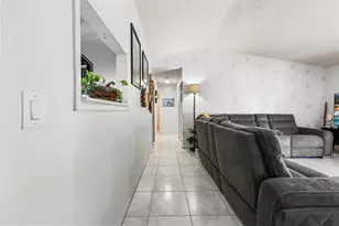 8610 NW 46th St, Lauderhill, FL 33351 - Photo 52