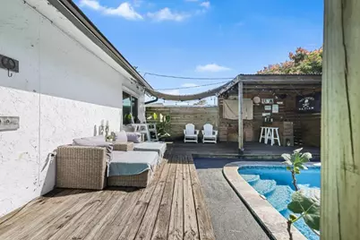 8610 NW 46th Street, Lauderhill, FL 33351 - Photo 12