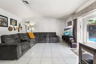 8610 NW 46th St, Lauderhill, FL 33351 - Photo 54