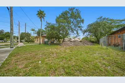 438 NW 13th Avenue, Fort Lauderdale, FL 33311 - Photo 2