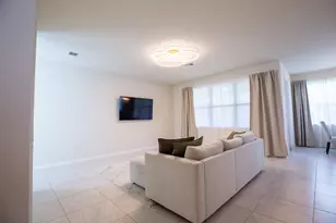 4601 E Pinehurst Trl Trail E, Oakland Park, FL 33309 - Photo 12