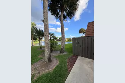 1532 W Harmony Lake Circle, Davie, FL 33324 - Photo 6