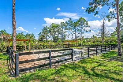 16105 Temple Boulevard, The Acreage, FL 33470 - Photo 20