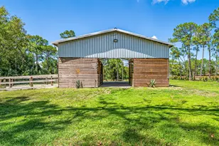 16105 Temple Blvd, The Acreage, FL 33470 - Photo 22