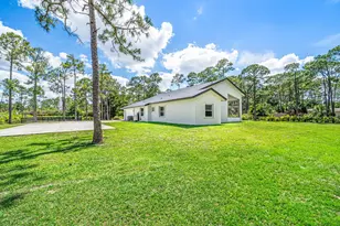 16105 Temple Blvd, The Acreage, FL 33470 - Photo 12