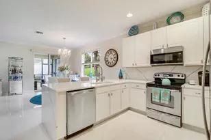 10118 SW Canossa Way, Port Saint Lucie, FL 34986 - Photo 10