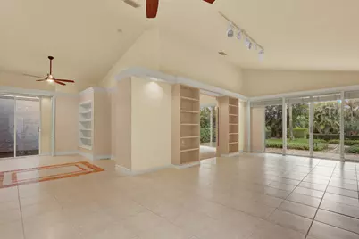 12751 Touchstone Place, Palm Beach Gardens, FL 33418 - Photo 8