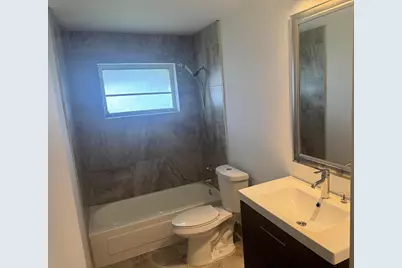 100 NW 27th Street, Pompano Beach, FL 33064 - Photo 24