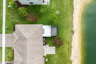 10156 W Villa Cir, Vero Beach, FL 32966 - Photo 4