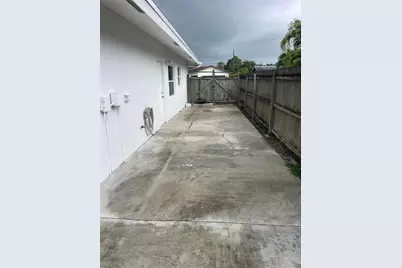 131 Orchard Ridge Lane, Boca Raton, FL 33431 - Photo 18