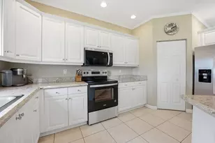 2462 Westmont Pl, Royal Palm Beach, FL 33411 - Photo 8