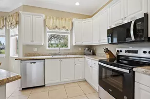 2462 Westmont Pl, Royal Palm Beach, FL 33411 - Photo 10