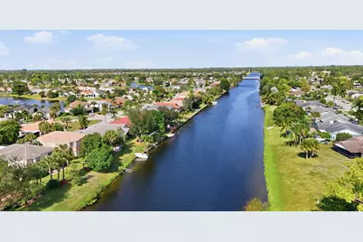 2462 Westmont Place, Royal Palm Beach, FL 33411 - Photo 48