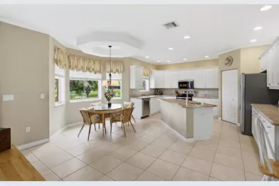 2462 Westmont Place, Royal Palm Beach, FL 33411 - Photo 8
