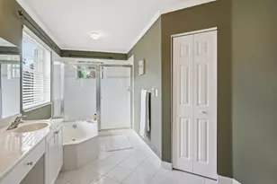 2462 Westmont Pl, Royal Palm Beach, FL 33411 - Photo 20