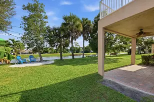 2462 Westmont Pl, Royal Palm Beach, FL 33411 - Photo 38