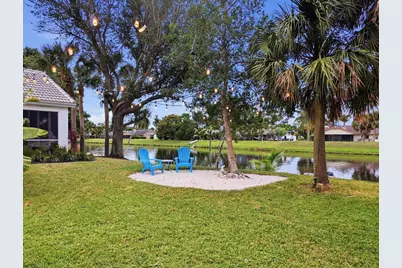 2462 Westmont Place, Royal Palm Beach, FL 33411 - Photo 38