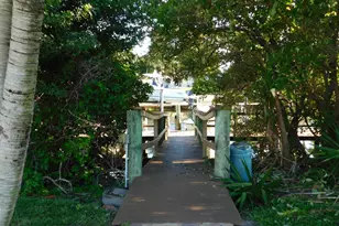 735 Hummingbird Way, North Palm Beach, FL 33408 - Photo 10