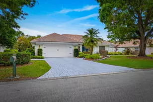 542 SW Sanctuary Dr, Port Saint Lucie, FL 34986 - Photo 2