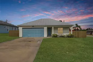 224 SW 16th Pl Pl SW, Vero Beach, FL 32962 - Photo 1