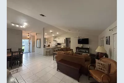 1094 Raintree Lane, Wellington, FL 33414 - Photo 10