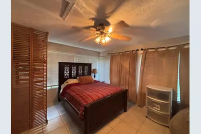 1094 Raintree Lane, Wellington, FL 33414 - Photo 18