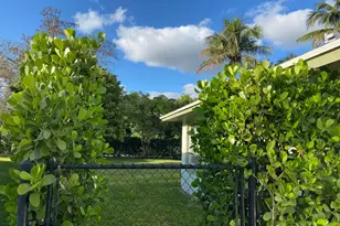 1094 Raintree Ln, Wellington, FL 33414 - Photo 28
