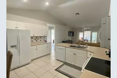 1094 Raintree Lane, Wellington, FL 33414 - Photo 6