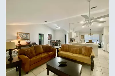 1094 Raintree Lane, Wellington, FL 33414 - Photo 14