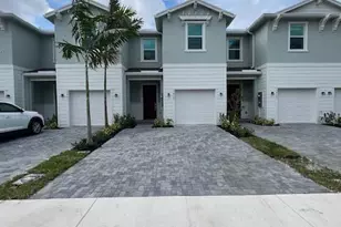 5427 Flannigan Wy, Greenacres, FL 33463 - Photo 2