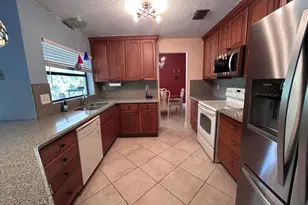 11641 SW 50th St, Cooper City, FL 33330 - Photo 6