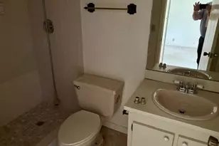 8201 SW 24th St, North Lauderdale, FL 33068 - Photo 10