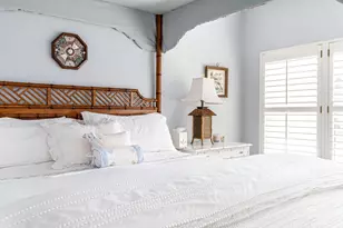 389 S Lake Dr, Palm Beach, FL 33480 - Photo 18