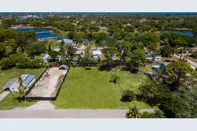 5279 SE Isabelita Avenue, Stuart, FL 34997 - Photo 6