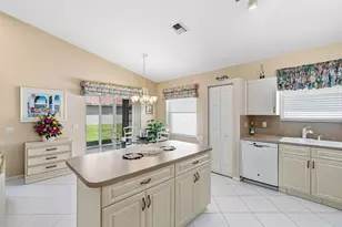 9779 Lemonwood Dr, Boynton Beach, FL 33437 - Photo 10