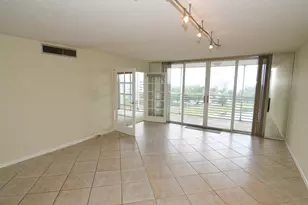 3095 N Course Dr, Pompano Beach, FL 33069 - Photo 8