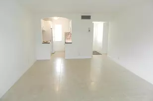 141 West Ct, Royal Palm Beach, FL 33411 - Photo 4