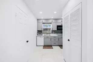 129 Lake Carol Dr, West Palm Beach, FL 33411 - Photo 18