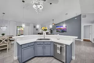 5905 NW Hann Dr, Port Saint Lucie, FL 34986 - Photo 18