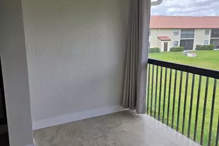 706 Freedom Ct, Deerfield Beach, FL 33442 - Photo 18