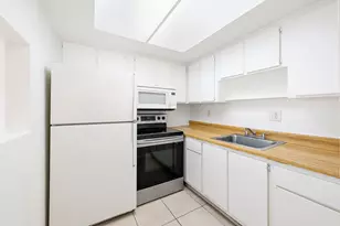 2929 SE Ocean Blvd, Stuart, FL 34996 - Photo 8