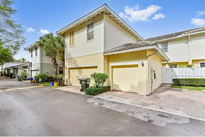 1132 NW 18th Avenue, Boca Raton, FL 33486 - Photo 2