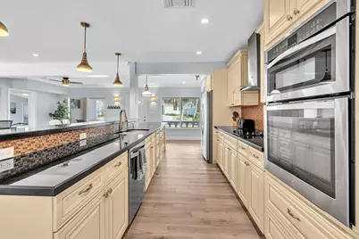 3204 Beacon Street, Pompano Beach, FL 33062 - Photo 10