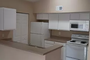 131 SW Palm Dr, Port Saint Lucie, FL 34986 - Photo 8